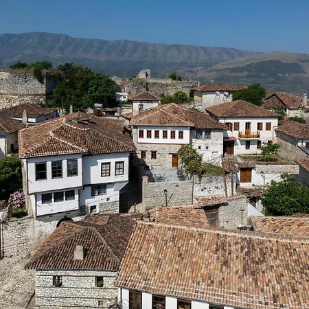 Sophie Castle فندق 4*